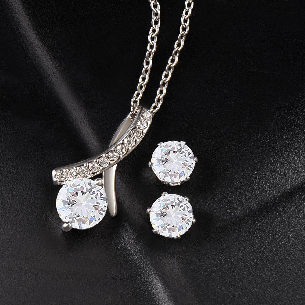 My Soulmate Alluring Beauty Necklace & Earrings Set